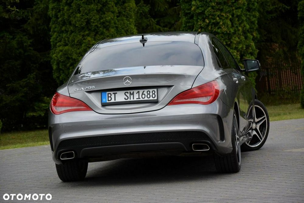Mercedes-Benz CLA 200 7G-DCT AMG Line - 13
