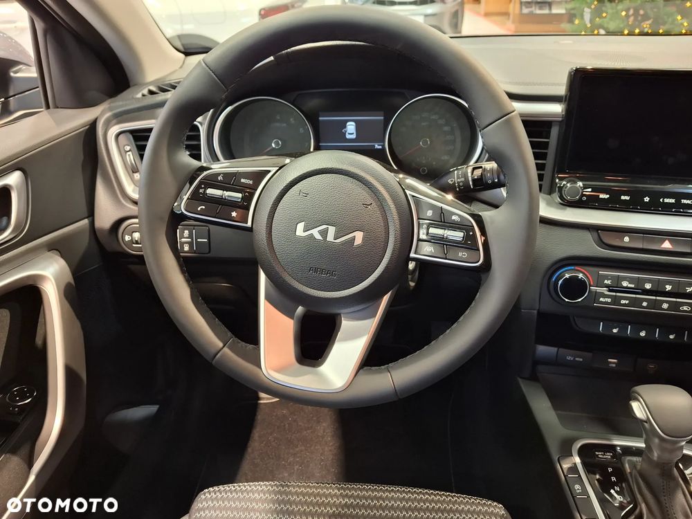 Kia XCeed 1.6 T-GDI M DCT - 16