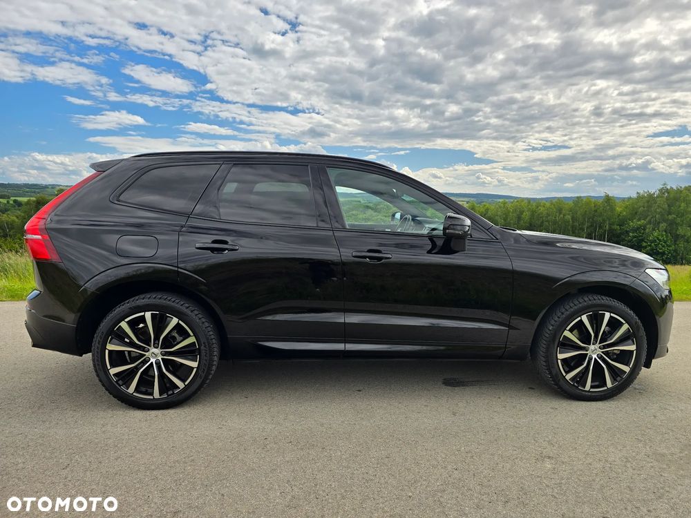 Volvo XC 60 B4 D AWD Plus Dark - 5