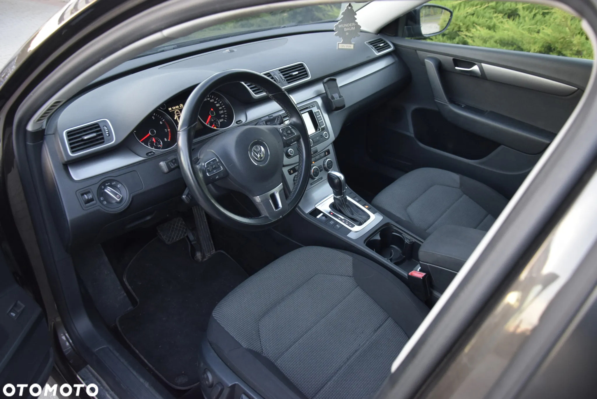 Volkswagen Passat 1.4 TSI BMT Comfortline DSG - 11