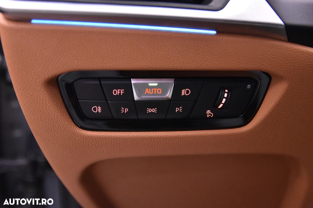 BMW Seria 3 320e AT PHEV - 15