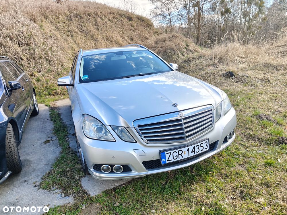 Mercedes-Benz Klasa E 300 CDI BlueEff Elegance - 3