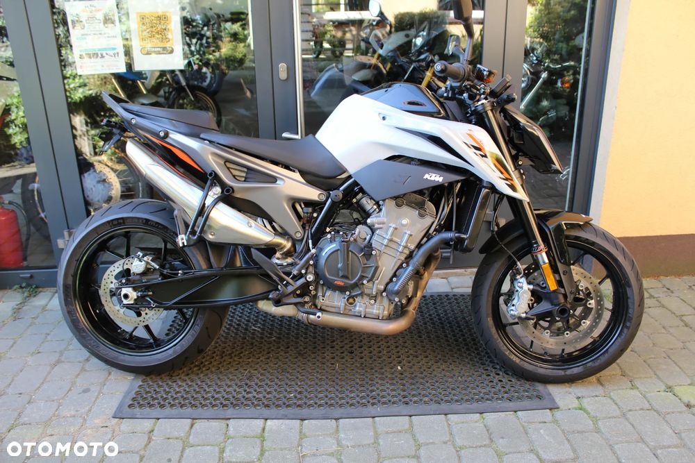 KTM Duke 790 - 2