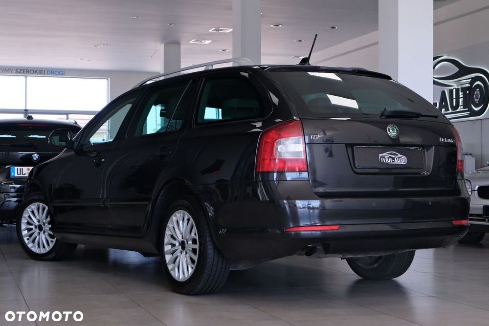 Skoda Octavia 1.6 TDI DPF DSG Active - 12