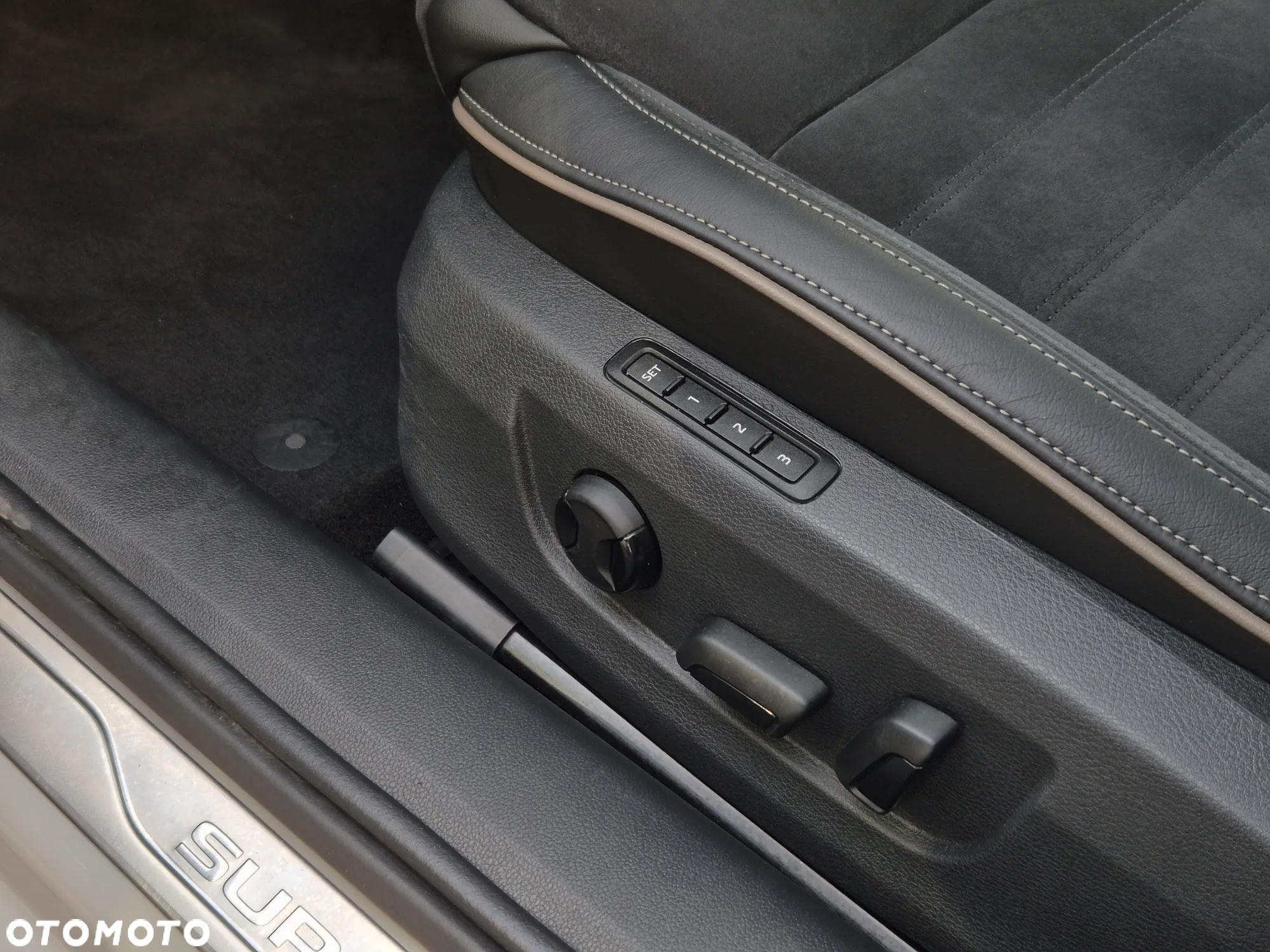 Skoda Superb 2.0 TSI 4x4 Scout DSG - 9