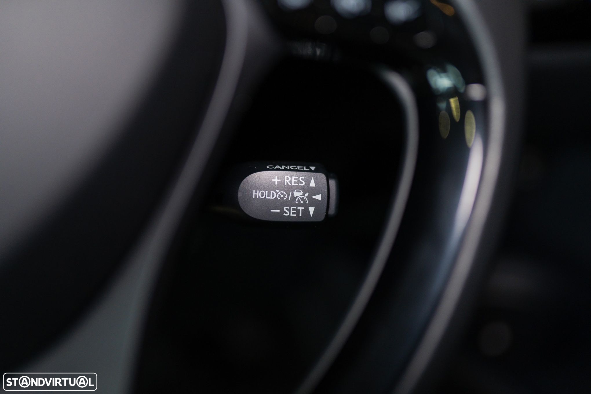 Toyota C-HR 1.8 Hybrid Comfort - 32