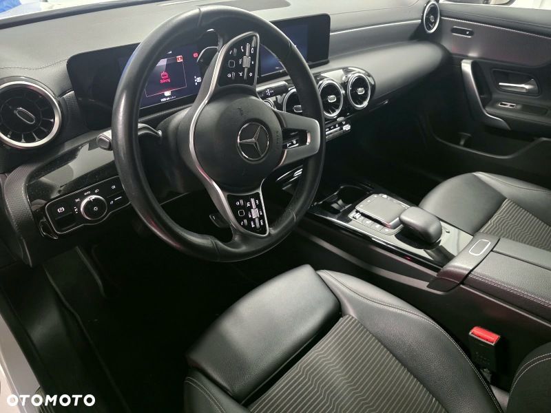 Mercedes-Benz CLA - 11