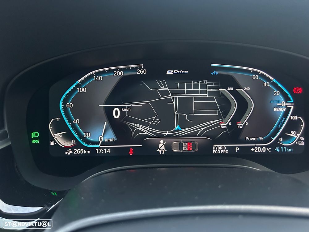 BMW 530 e Pack Desportivo M - 16