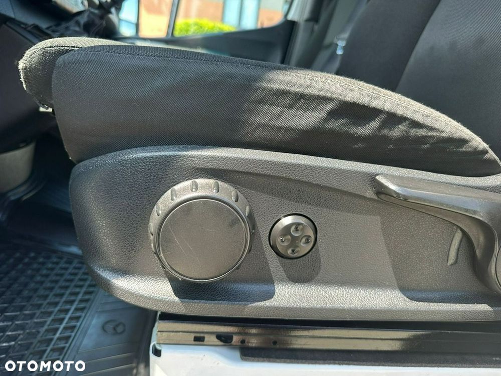 Mercedes-Benz Sprinter - 20