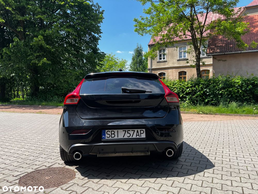 Volvo V40 D2 R Design - 5