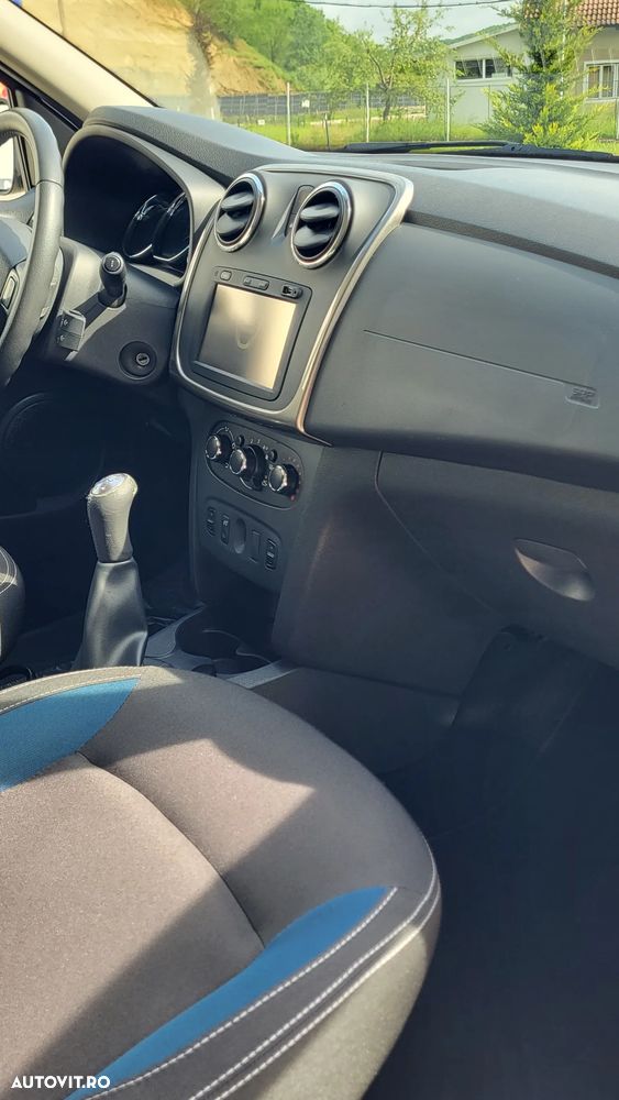 Dacia Logan TCe 90 Prestige - 11