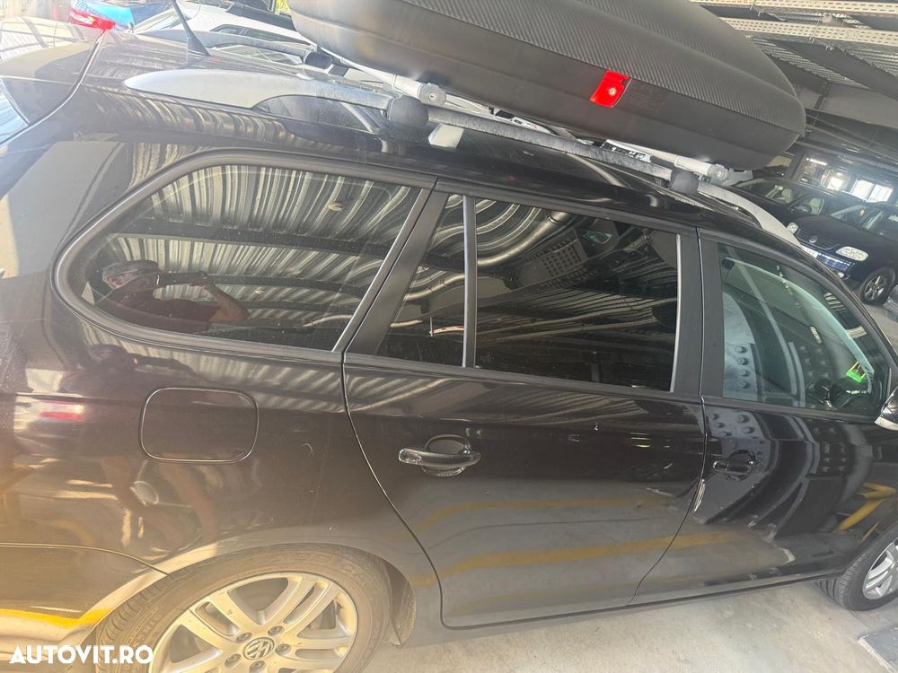 Volkswagen Golf - 5