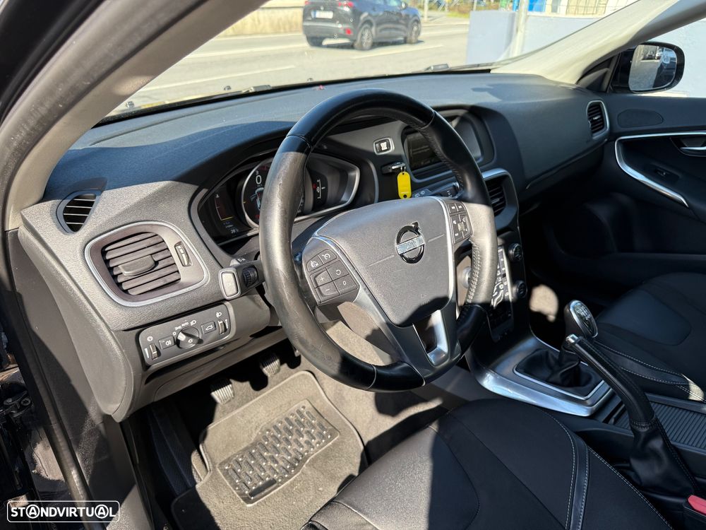 Volvo V40 1.6 D2 Eco Momentum - 18