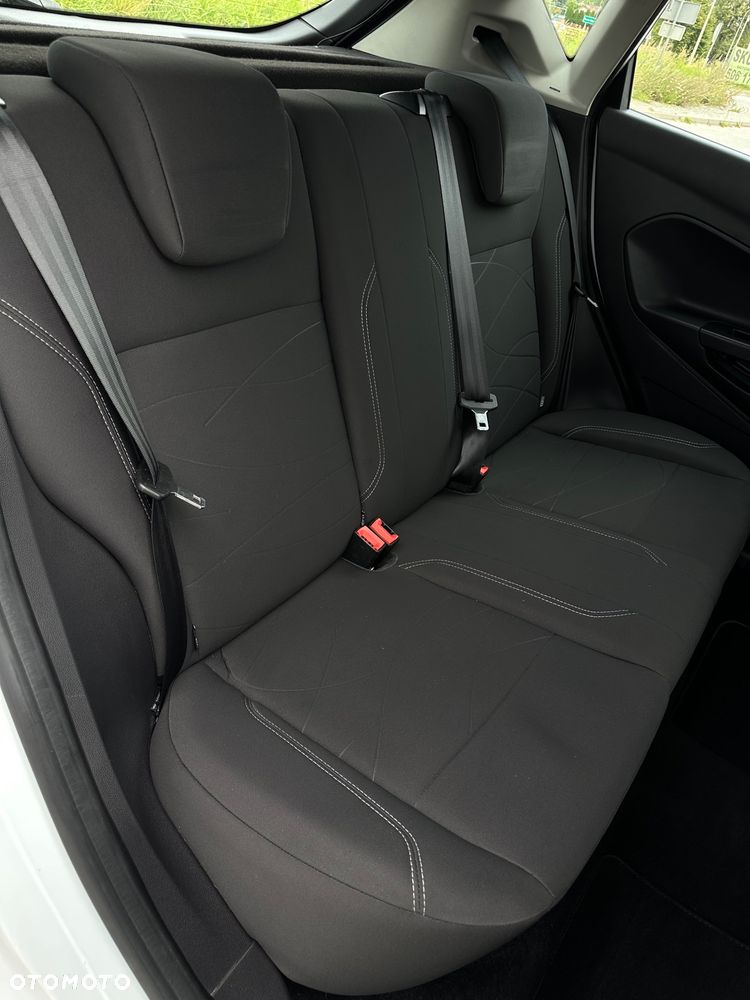 Ford Fiesta 1.0 EcoBoost Titanium X - 23