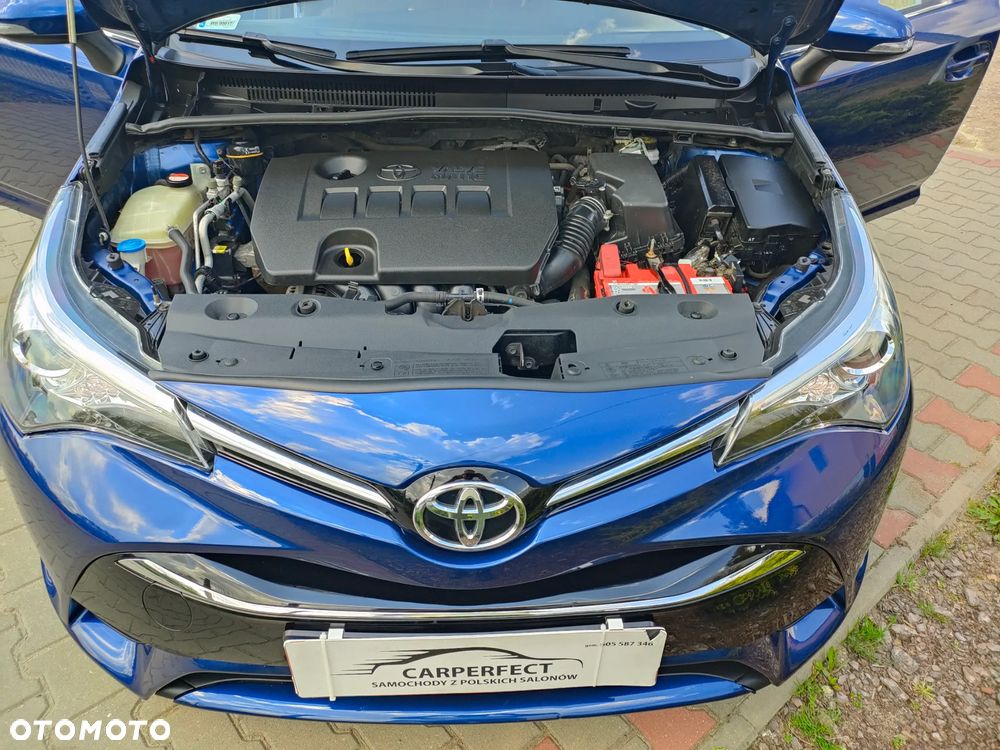 Toyota Avensis 1.8 Premium - 31