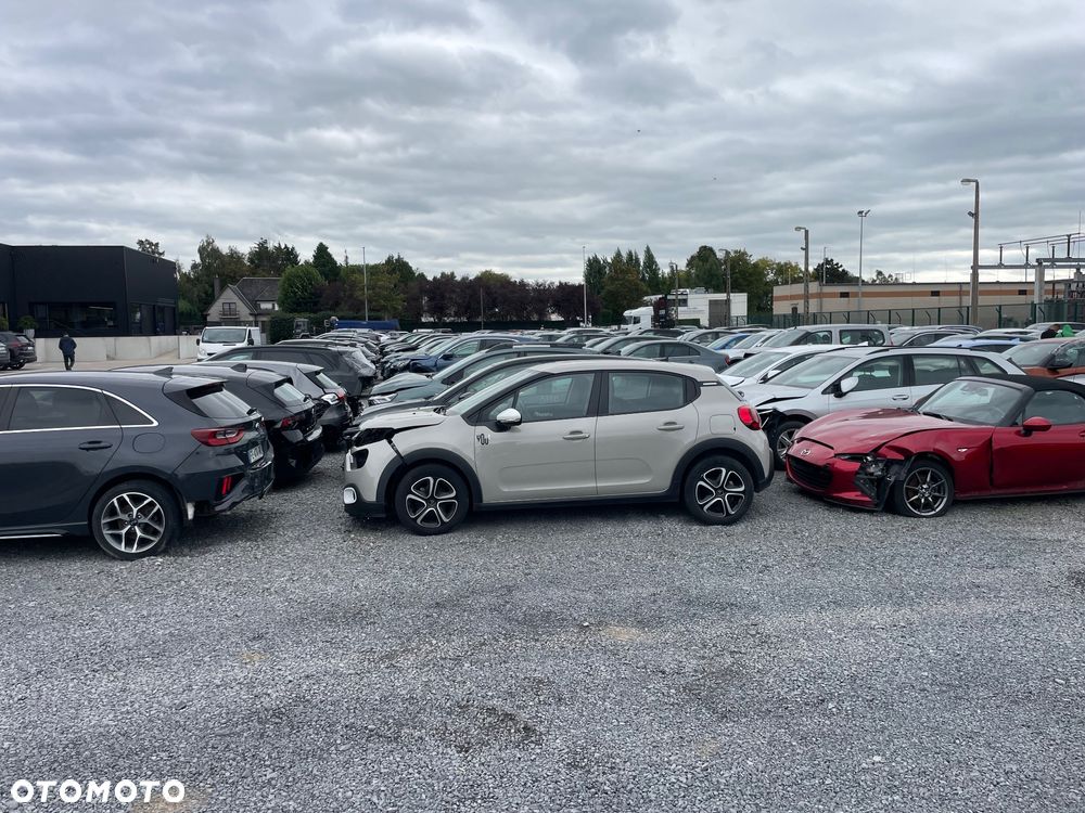 Mercedes-Benz GLA - 6