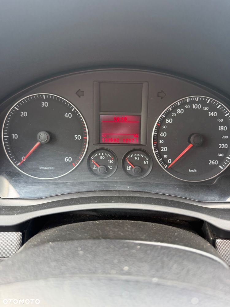 Volkswagen Jetta 1.9 TDI DPF Comfortline - 10