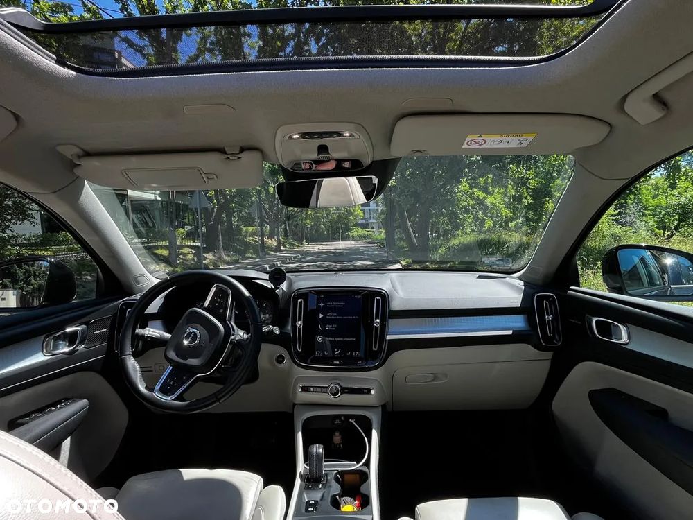 Volvo XC 40 D4 AWD Momentum (Intro Edition) - 6