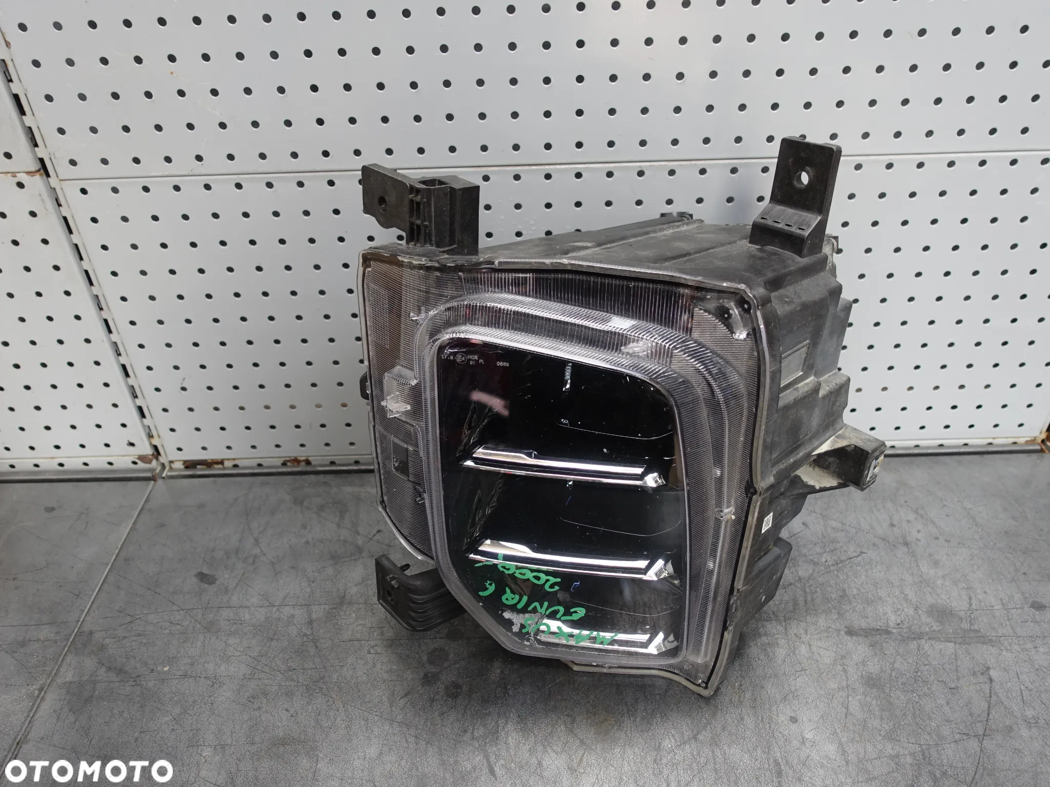 Maxus Euniq 6 Lampa Lewa Przednia W Zderzak - 4
