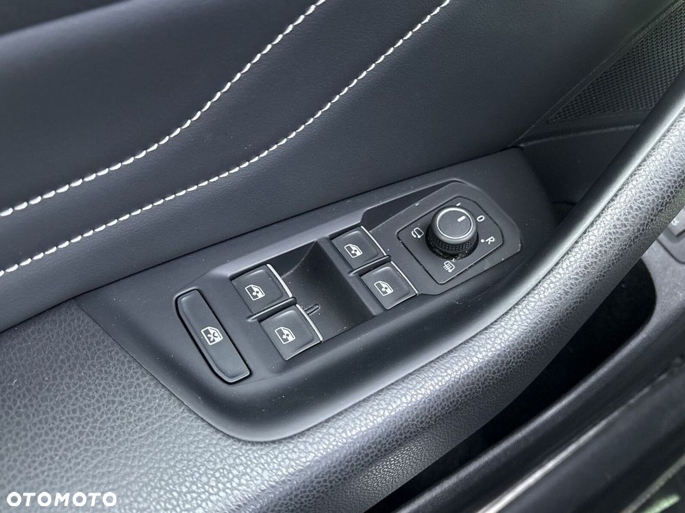 Volkswagen Passat - 13