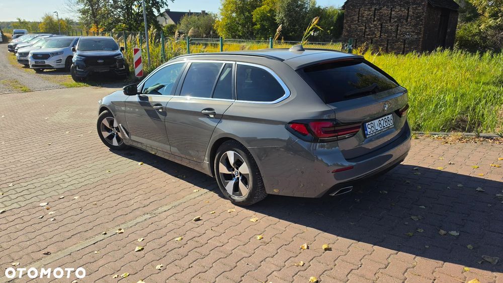 BMW Seria 5 2020 photo 4
