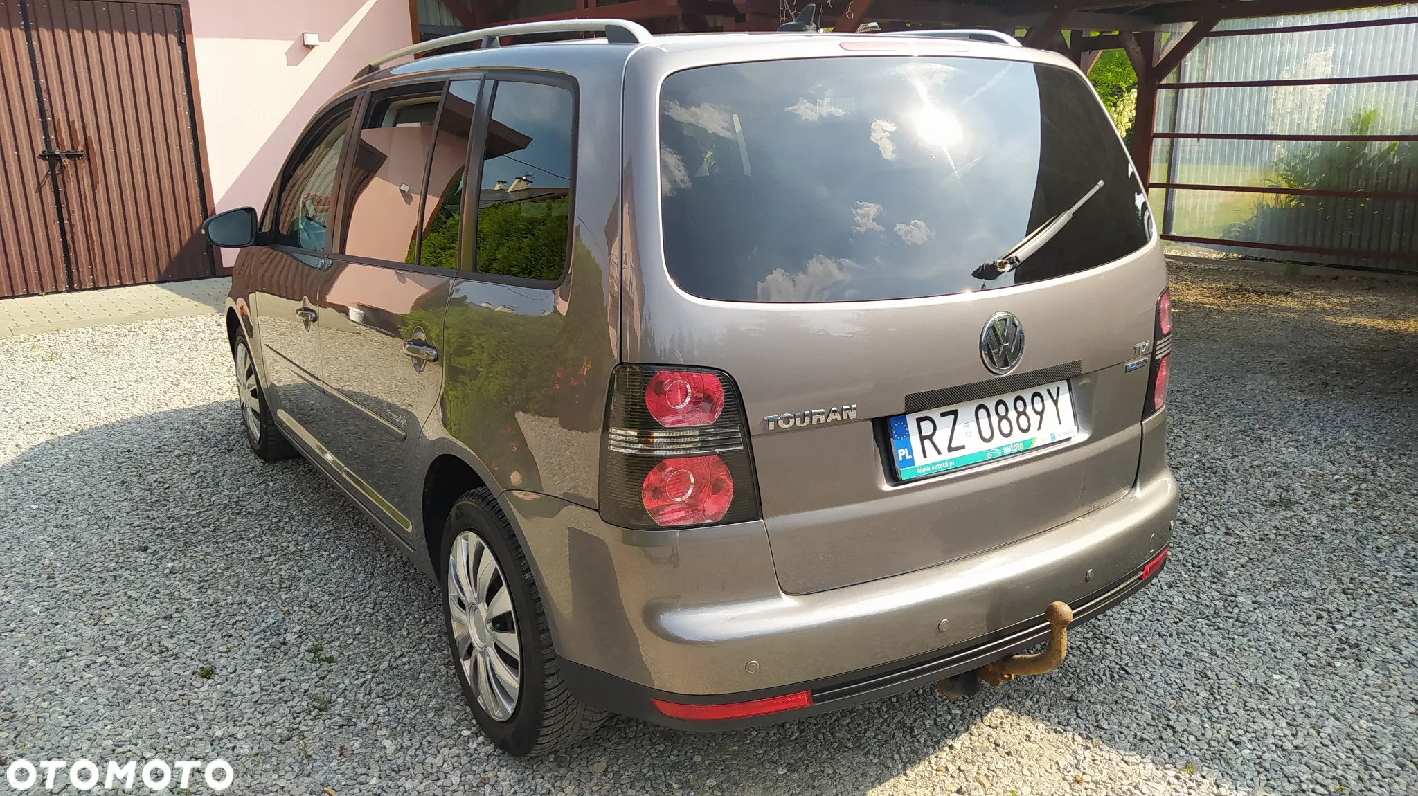 Volkswagen Touran 1.9 TDI Conceptline - 4