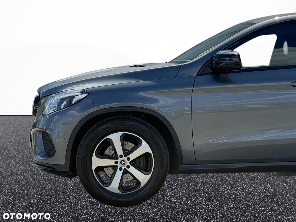 Mercedes-Benz GLE - 11