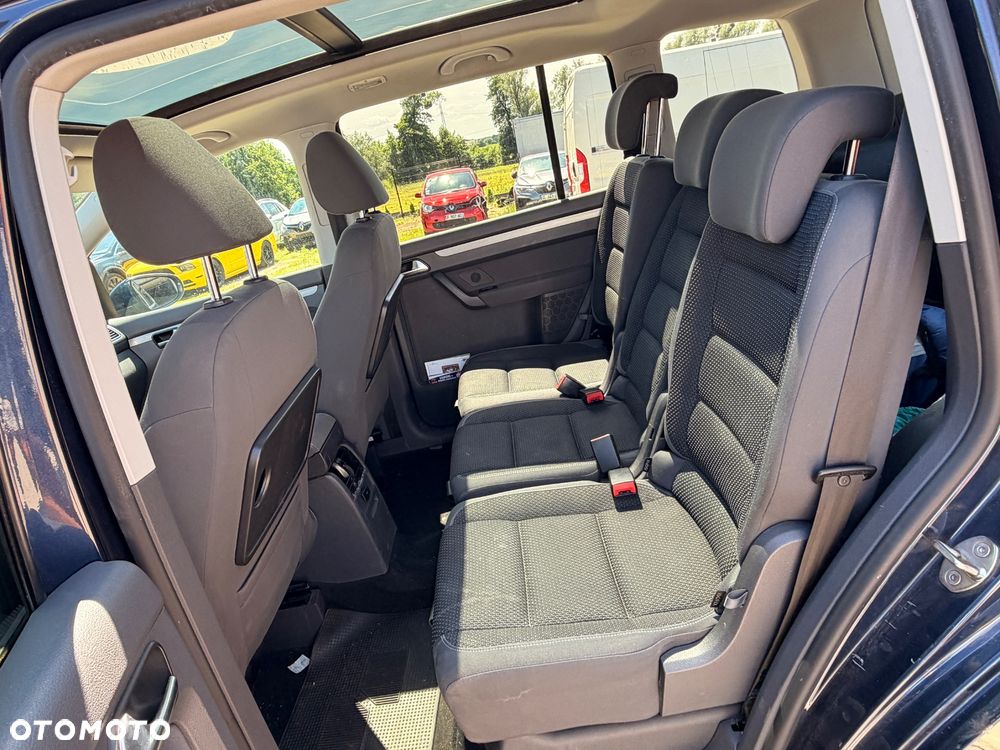 Volkswagen Touran 1.6 TDI DPF BlueMotion Technology DSG Highline - 21