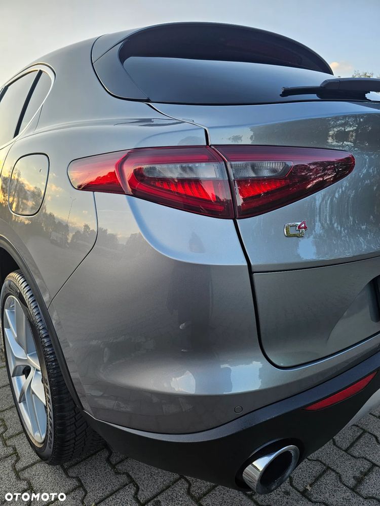 Alfa Romeo Stelvio 2.0 Turbo First Edition Q4 - 9