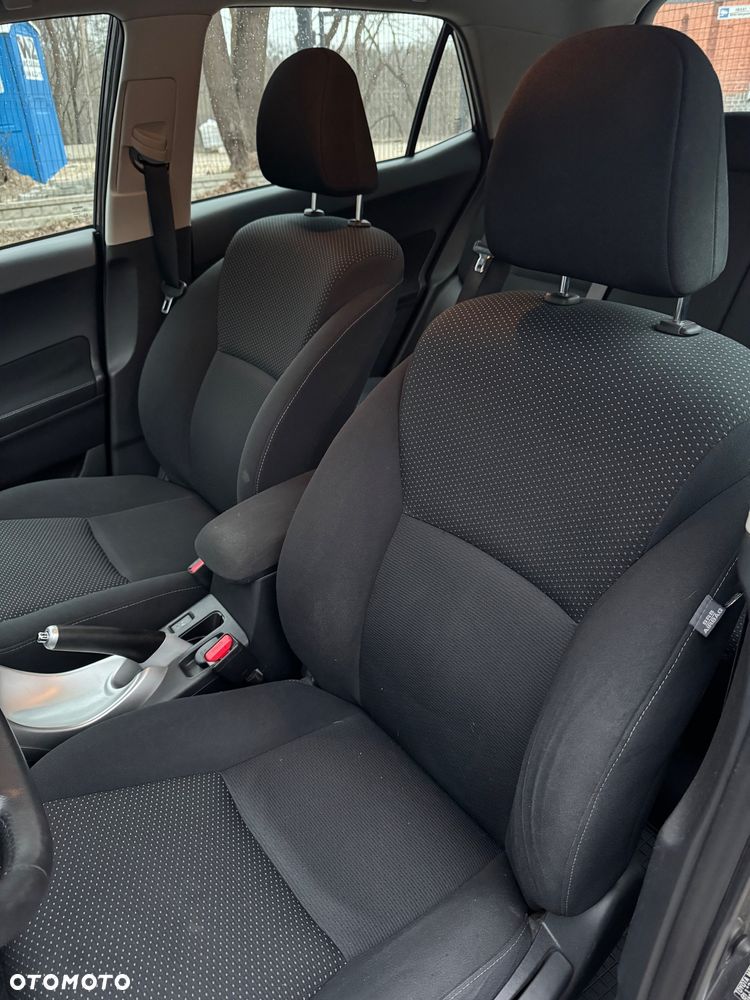 Toyota Auris 1.6 Premium - 14