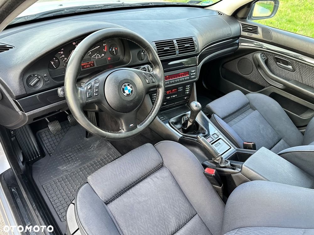 BMW Seria 5 520i - 17