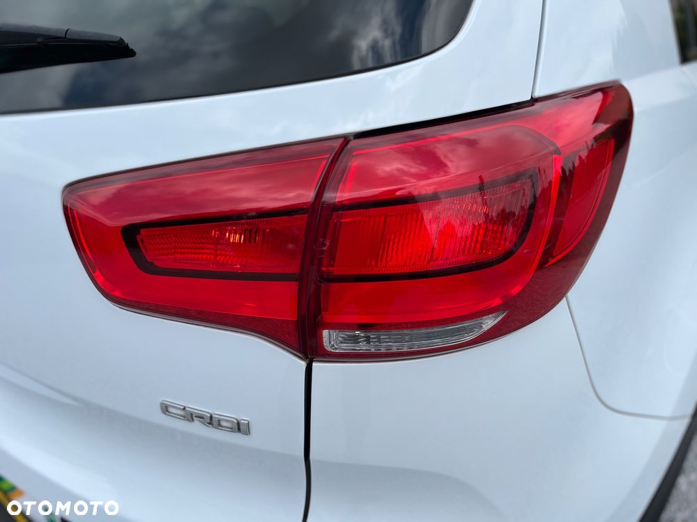 Kia Sportage 2.0 CRDI 4WD Fifa World Cup Edition - 12