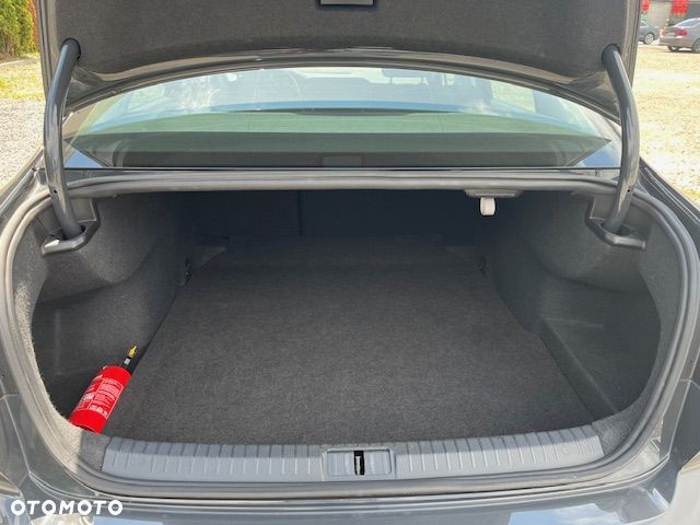 Volkswagen Passat 1.5 TSI EVO Comfortline - 20