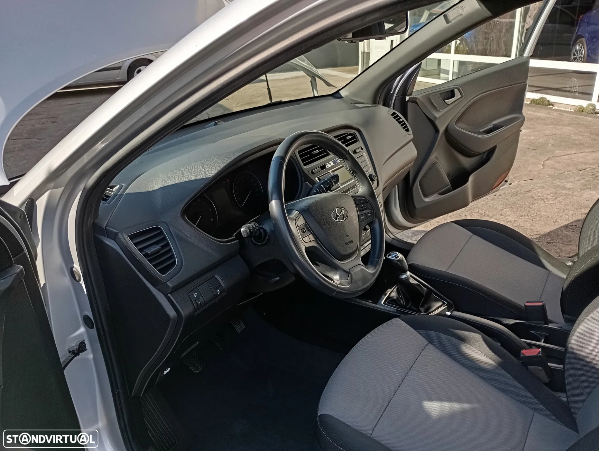 Hyundai i20 1.2 Blue Classic - 12