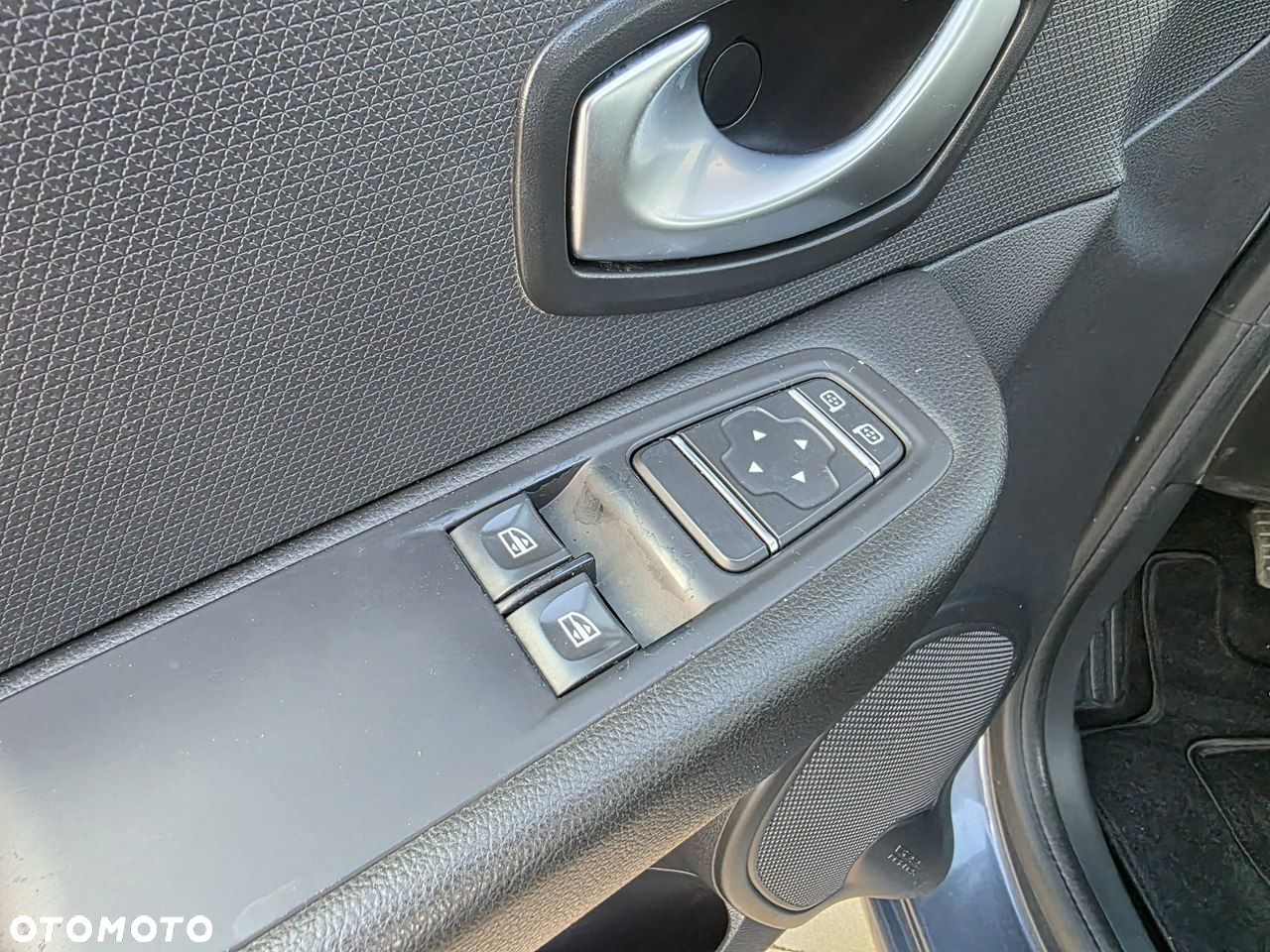 Renault Clio - 13