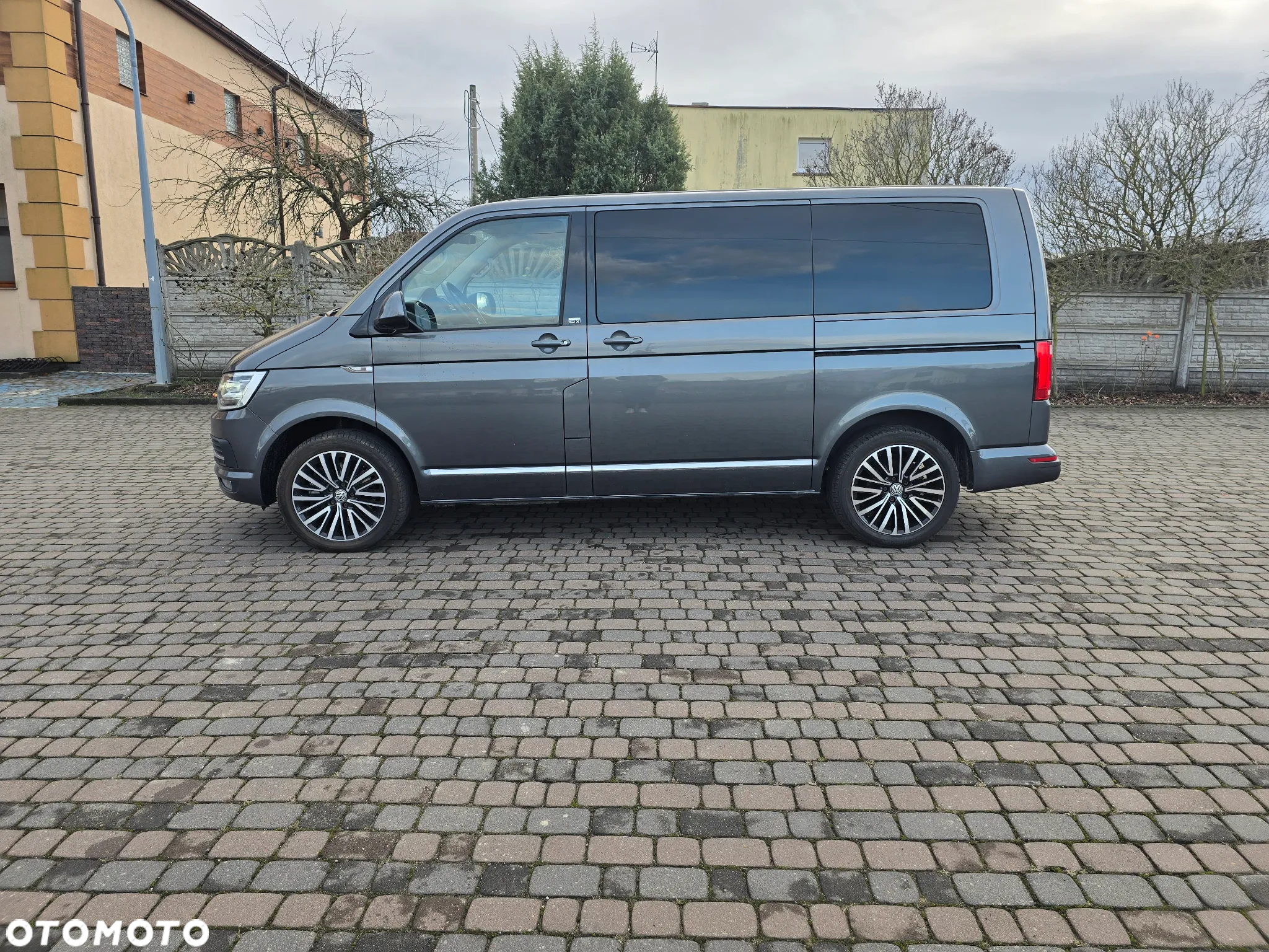 Volkswagen Multivan 2.0 BiTDI L1 Highline DSG - 5