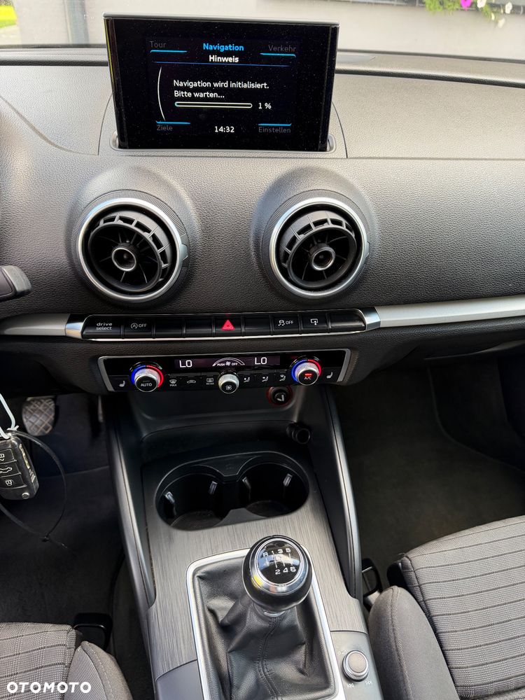 Audi A3 Sportback 1.2 TFSI Ambition - 23