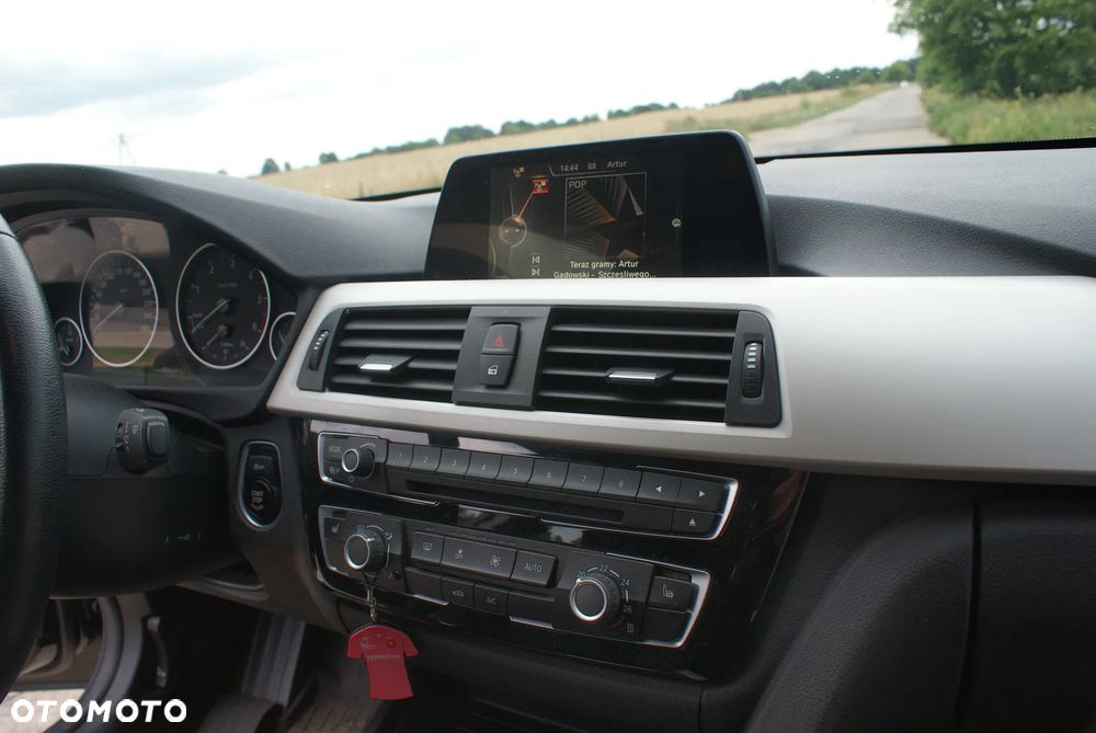 BMW Seria 3 320d - 18