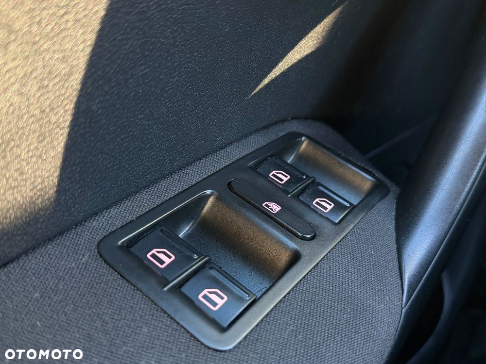 Volkswagen Polo - 17