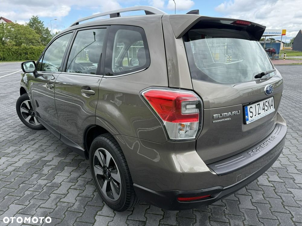 Subaru Forester 2.0 i Exclusive Special (EyeSight) Lineartronic - 4