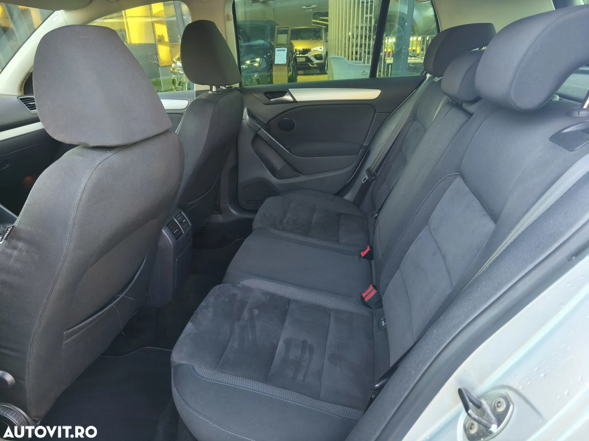 Volkswagen Golf 2.0 TDI Highline DSG - 8