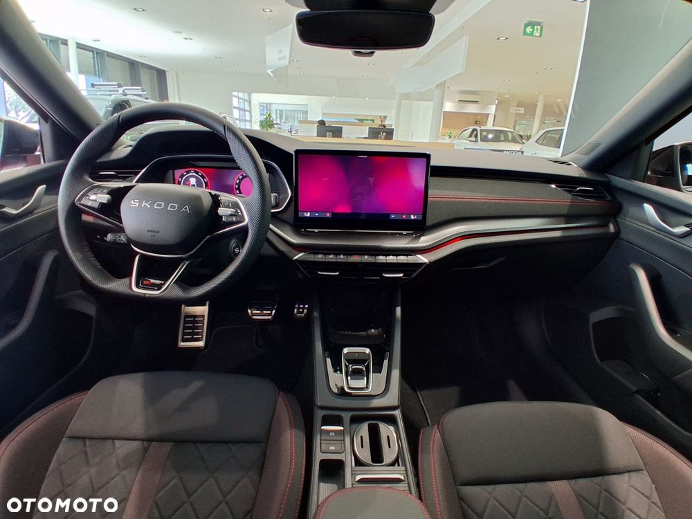 Skoda Octavia 2.0 TSI RS DSG - 21