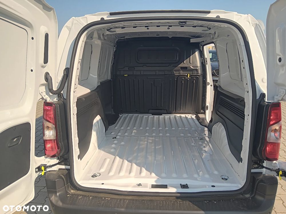 Opel Combo furgon XL 130KM - 4