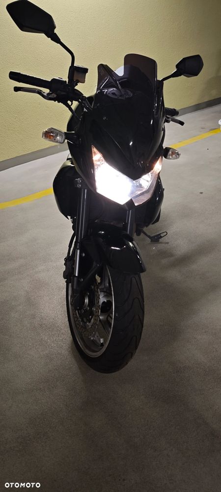 Kawasaki ZR - 9