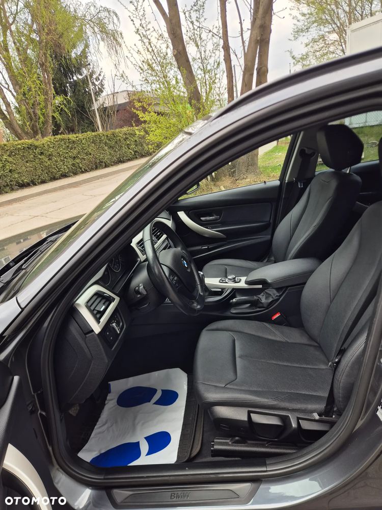 BMW Seria 3 316d Luxury Line - 13