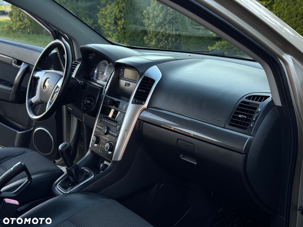 Chevrolet Captiva 2.4 2WD 7 Sitzer LS - 9