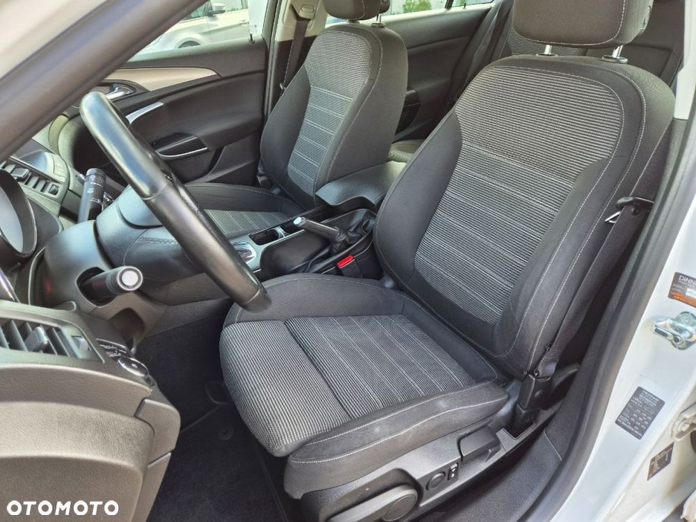 Opel Insignia 2.0 CDTI - 9