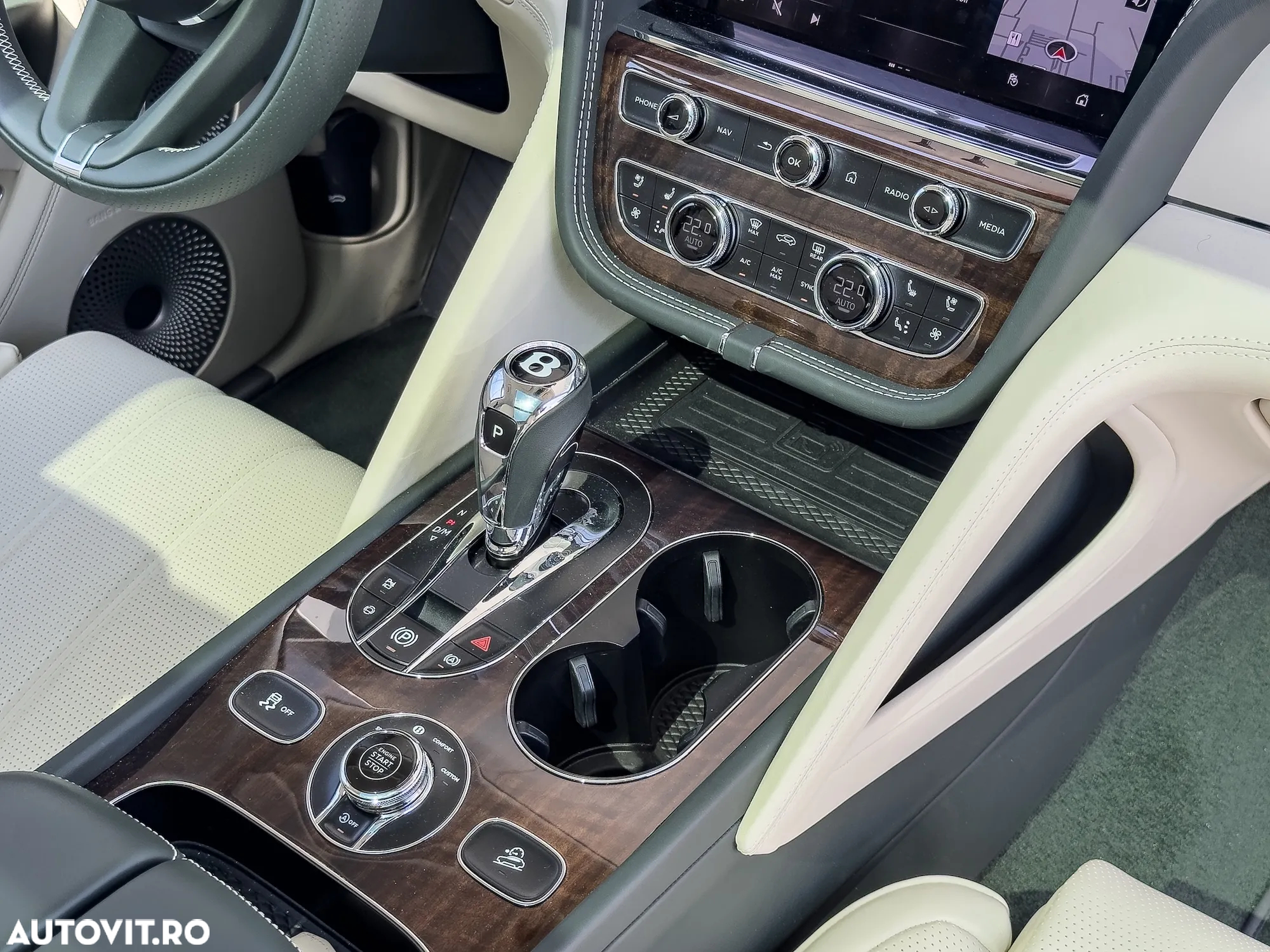 Bentley Bentayga - 15