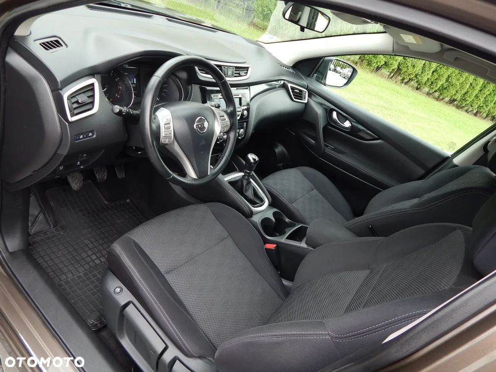 Nissan Qashqai 1.2 DIG-T N-Vision - 9