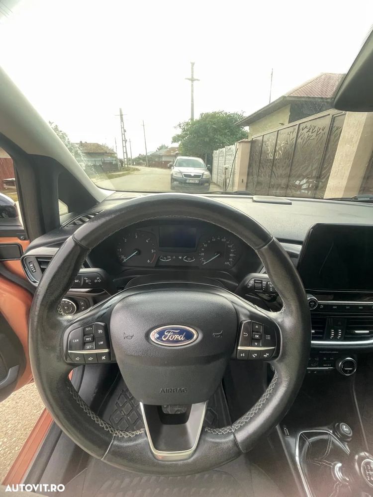 Ford Fiesta - 12